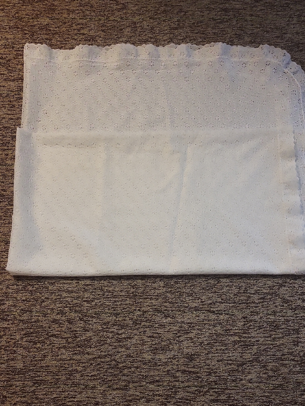 Source Unknown White Eyelet Tablecloth with Scalloped Edge Width Is 5